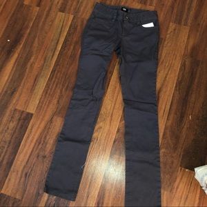 skinny jeans never worn